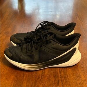 Lululemon Black and White Blissfeels